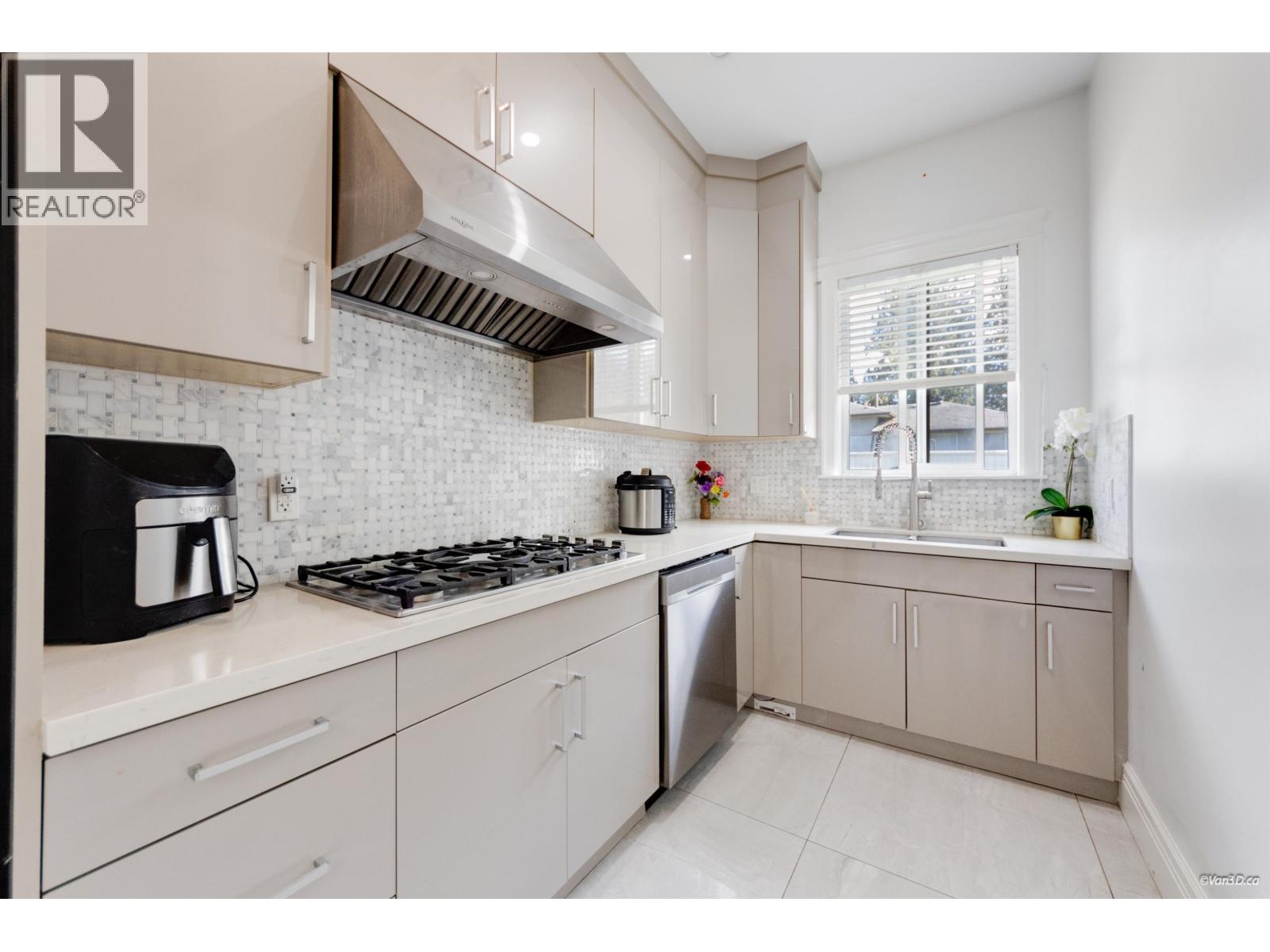 11871 Aztec Street, Richmond, British Columbia V6X 1H9 - Photo 8 - R3104143