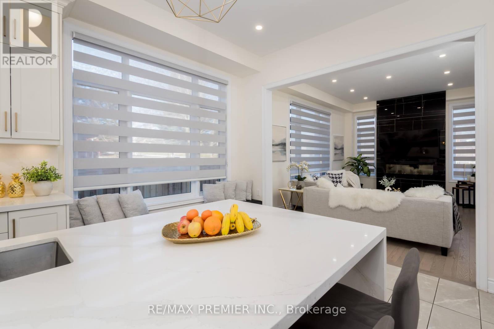 18 Inverness Way, Bradford West Gwillimbury, Ontario  L3Z 0W4 - Photo 21 - N12931388