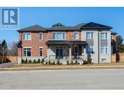 18 INVERNESS WAY, Bradford West Gwillimbury, Ontario