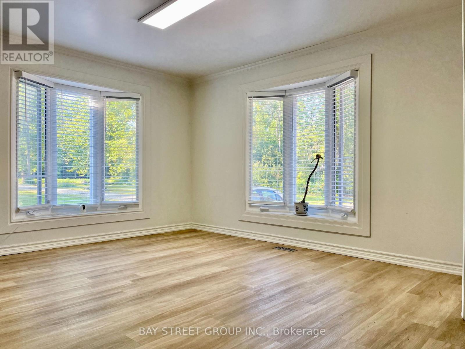 7258 9th Line, New Tecumseth, Ontario  L0G 1A0 - Photo 10 - N12931396