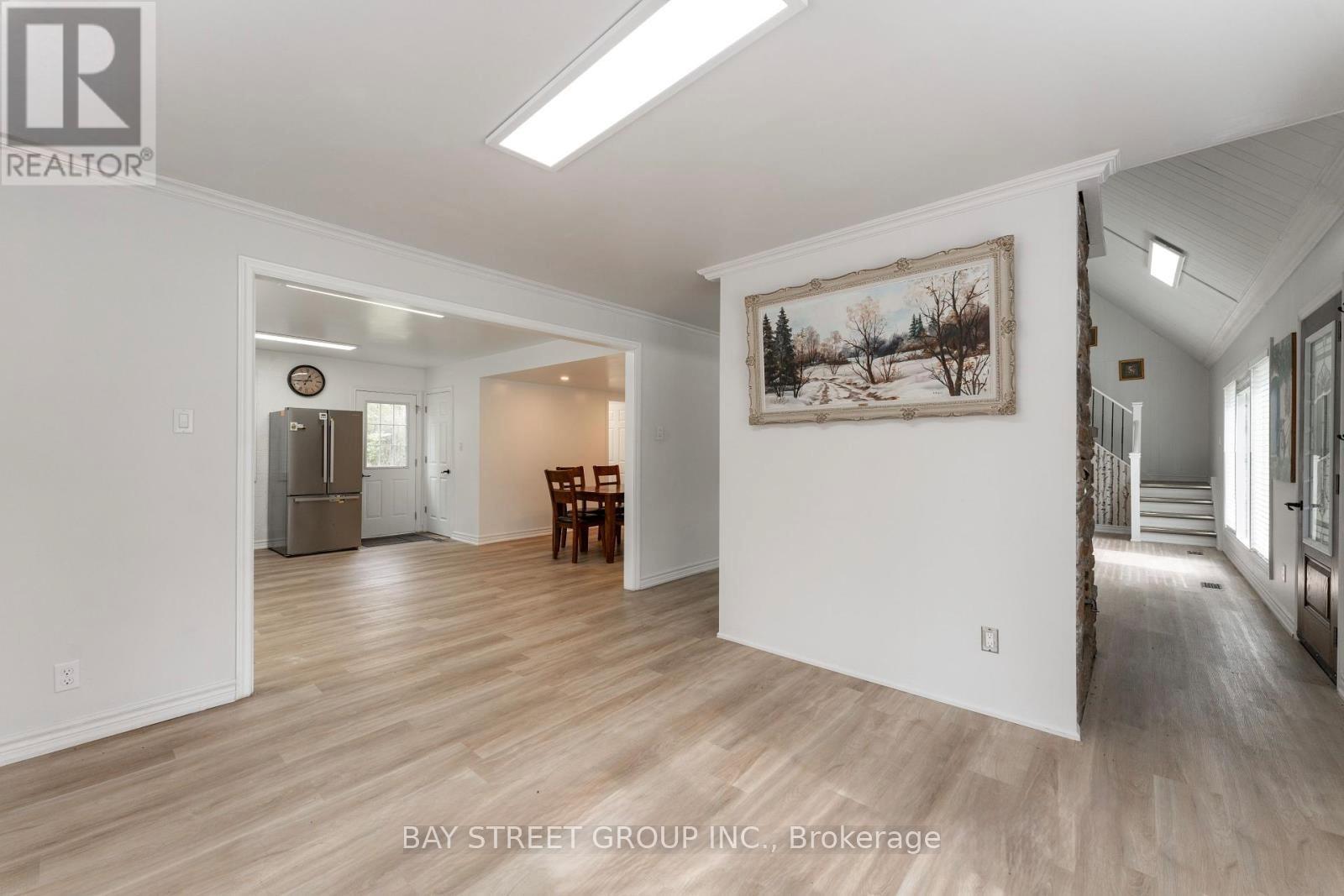 7258 9th Line, New Tecumseth, Ontario  L0G 1A0 - Photo 18 - N12931396