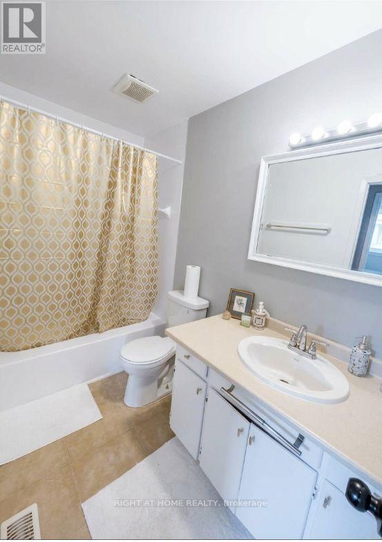 14 Canterbury Drive, St. Catharines, Ontario  L2P 3M7 - Photo 7 - X12931392