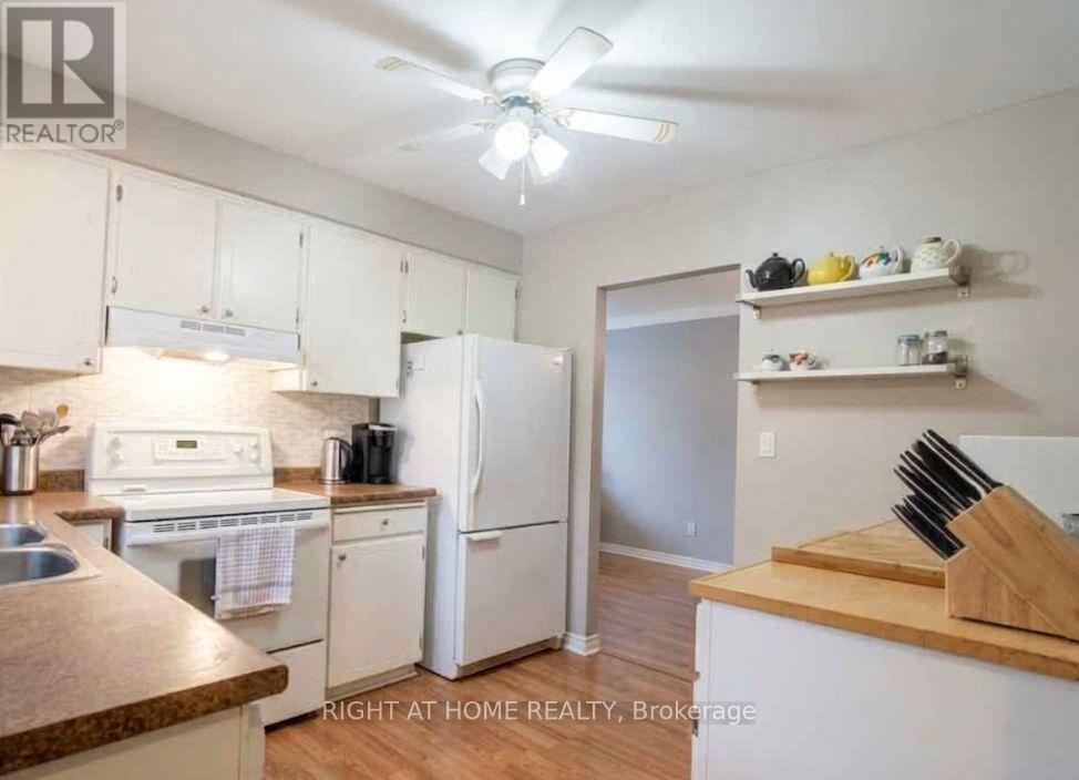 14 Canterbury Drive, St. Catharines, Ontario  L2P 3M7 - Photo 8 - X12931392