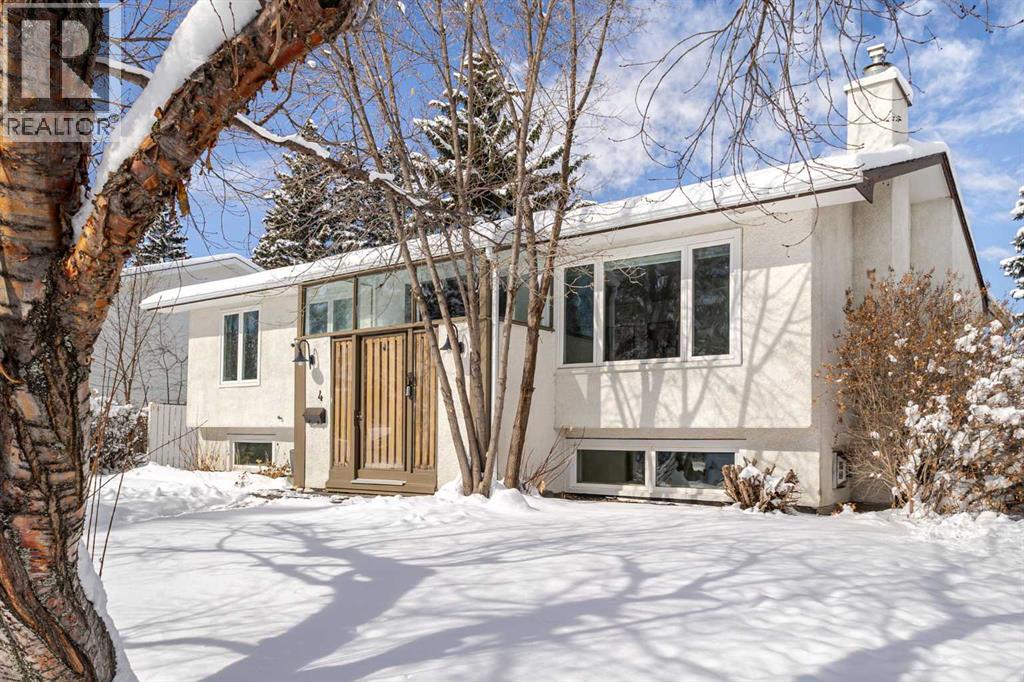 4 Varview Place Nw, Calgary, Alberta  T3A 0G5 - Photo 2 - A2296968