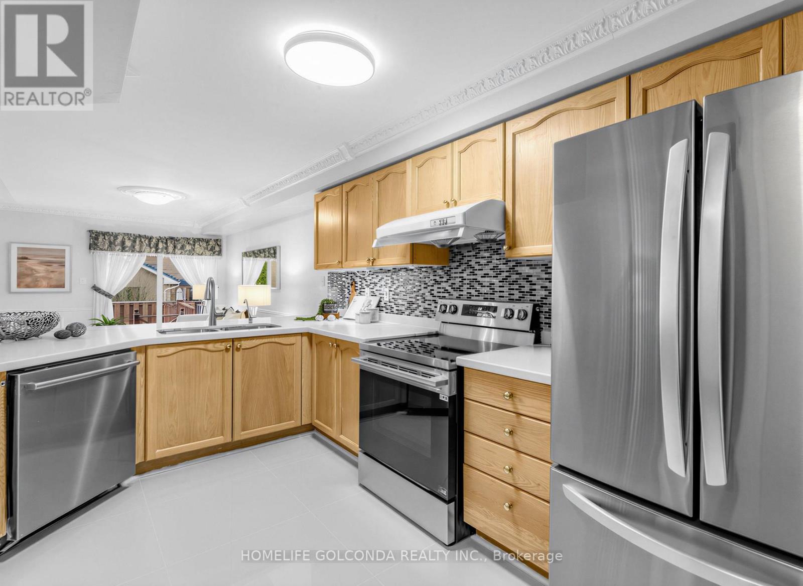 15 Amulet Crescent, Richmond Hill, Ontario L4S 2S2 - Photo 11 - N12931364