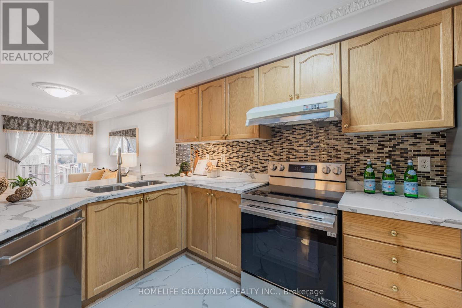 15 Amulet Crescent, Richmond Hill, Ontario L4S 2S2 - Photo 10 - N12931364