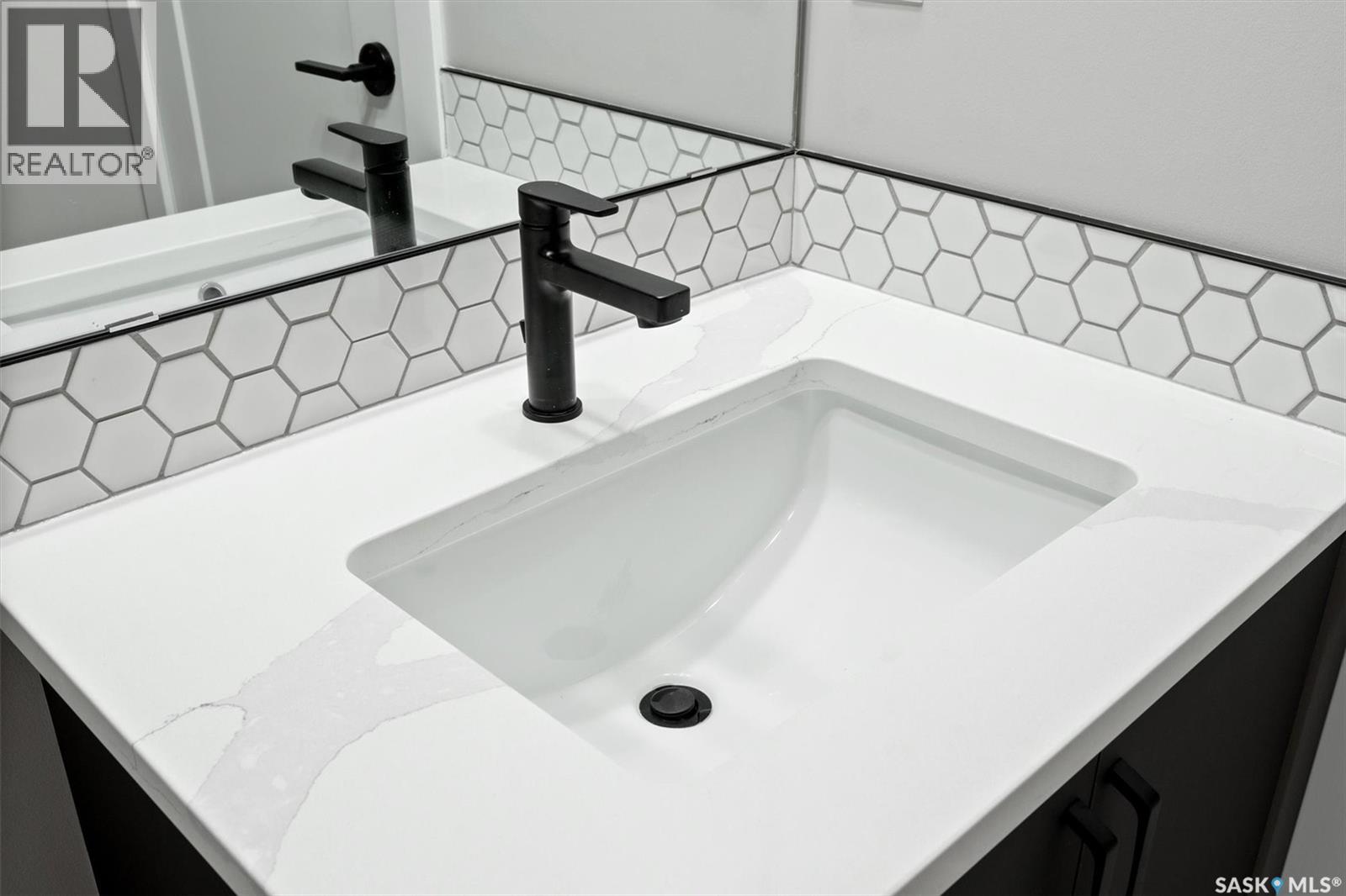 313 Veterans Drive, Warman, Saskatchewan  S0K 4S3 - Photo 26 - SK031499