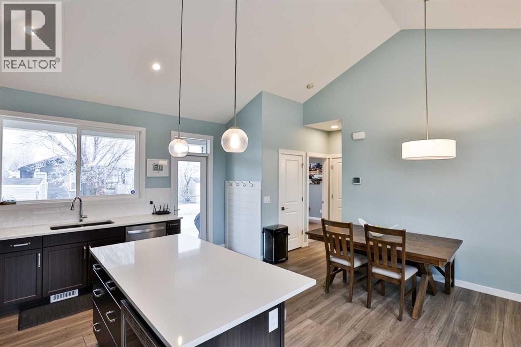 51 White Pelican Way, Rural Vulcan County, Alberta  T0L 2B0 - Photo 8 - A2296127