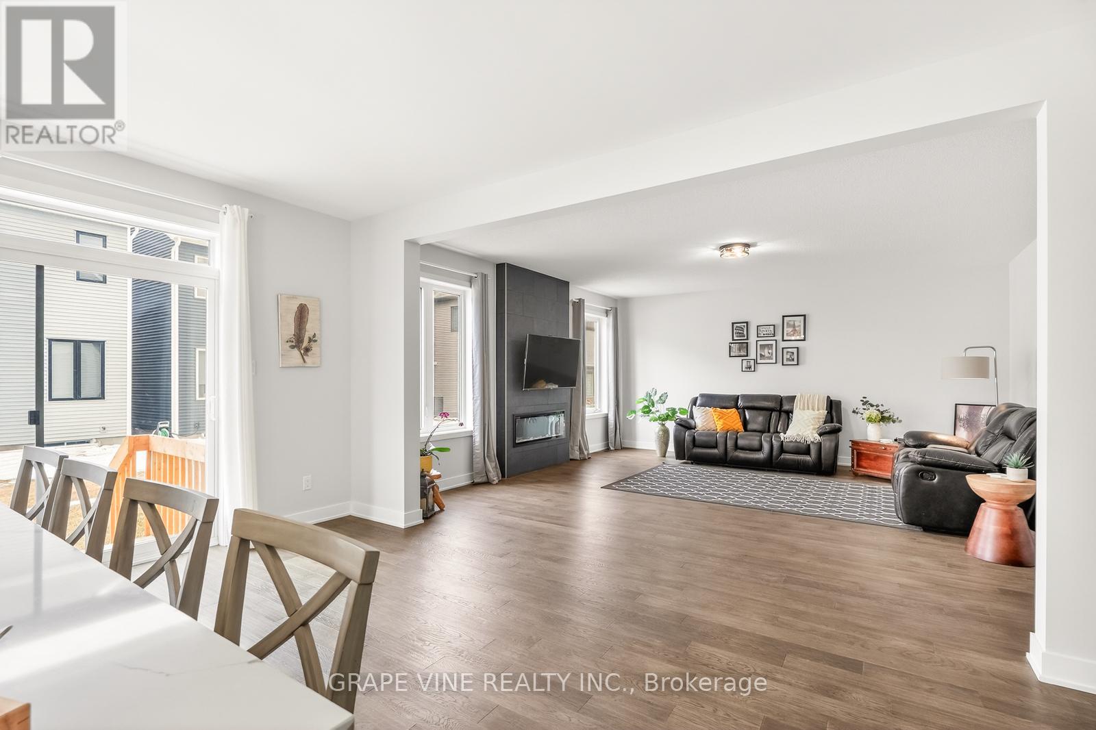 845 Pearly Everlasting Crescent, Ottawa, Ontario  K0A 2Z0 - Photo 19 - X12931410