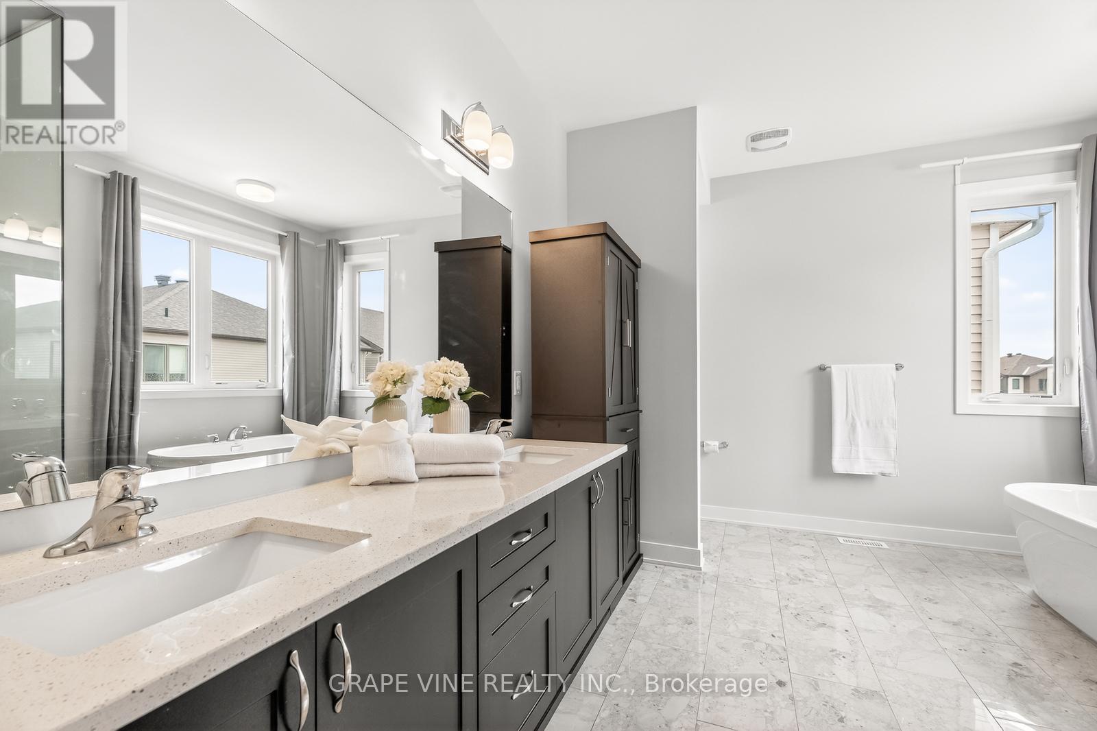 845 Pearly Everlasting Crescent, Ottawa, Ontario  K0A 2Z0 - Photo 28 - X12931410