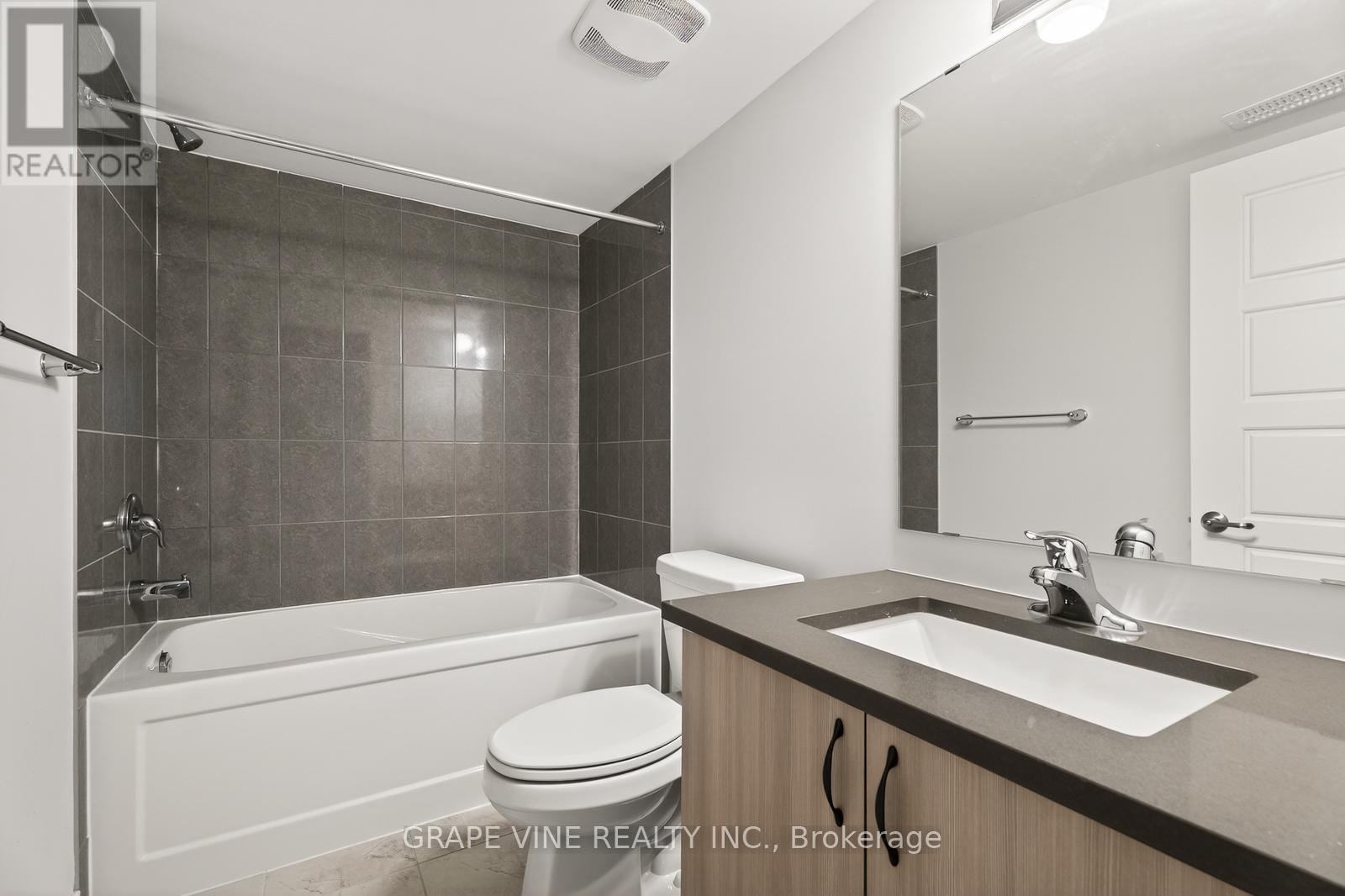 845 Pearly Everlasting Crescent, Ottawa, Ontario  K0A 2Z0 - Photo 42 - X12931410