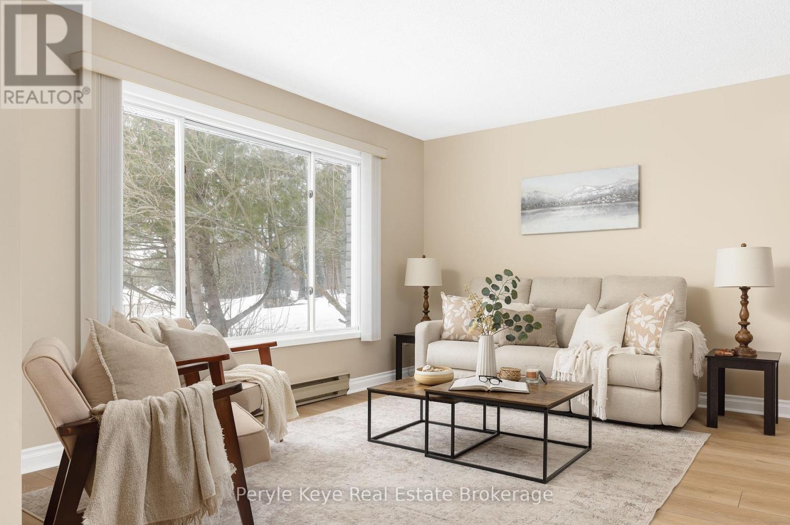 26 Westvale Drive, Bracebridge, Ontario  P1L 1B5 - Photo 2 - X12927312