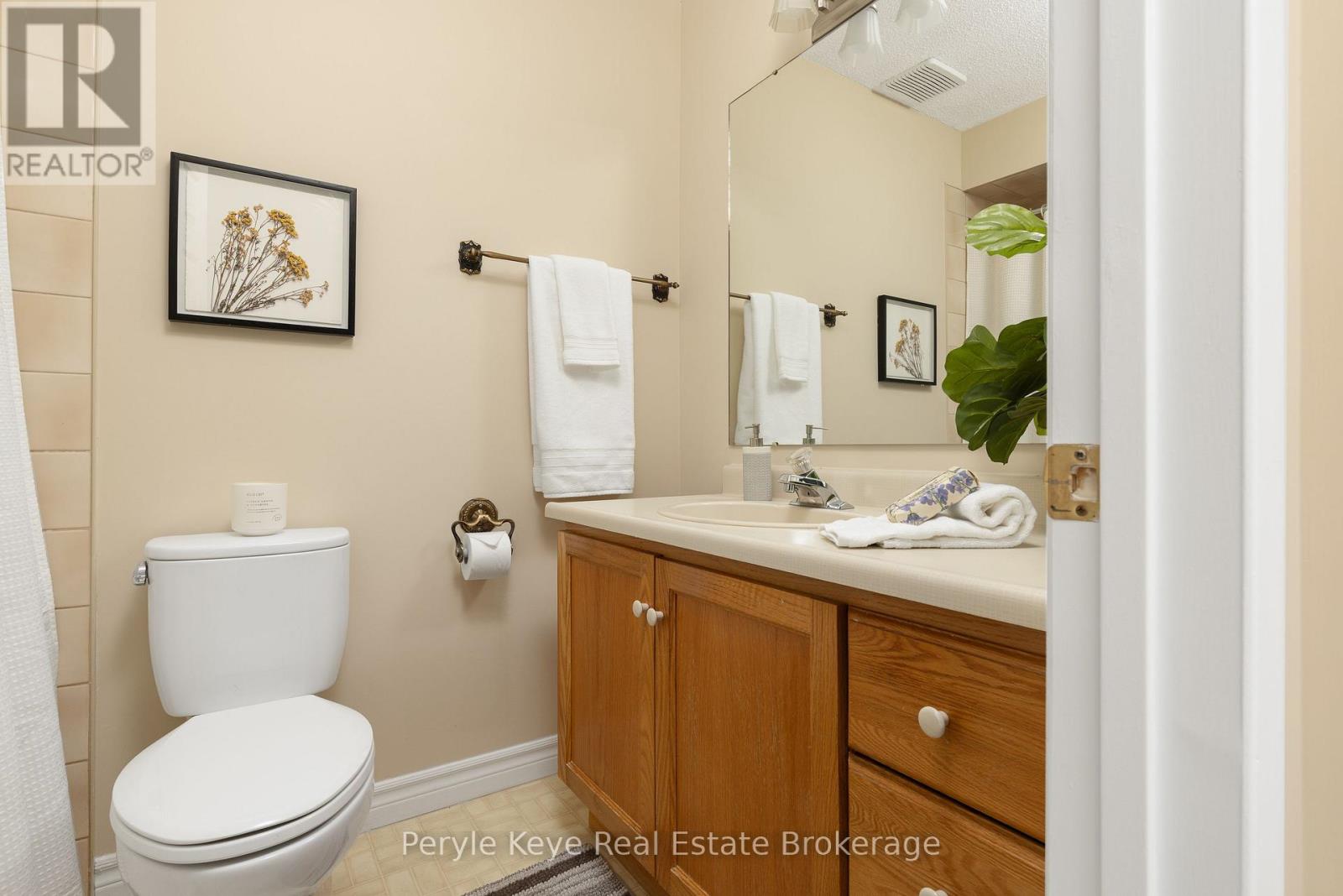 26 Westvale Drive, Bracebridge, Ontario  P1L 1B5 - Photo 27 - X12927312