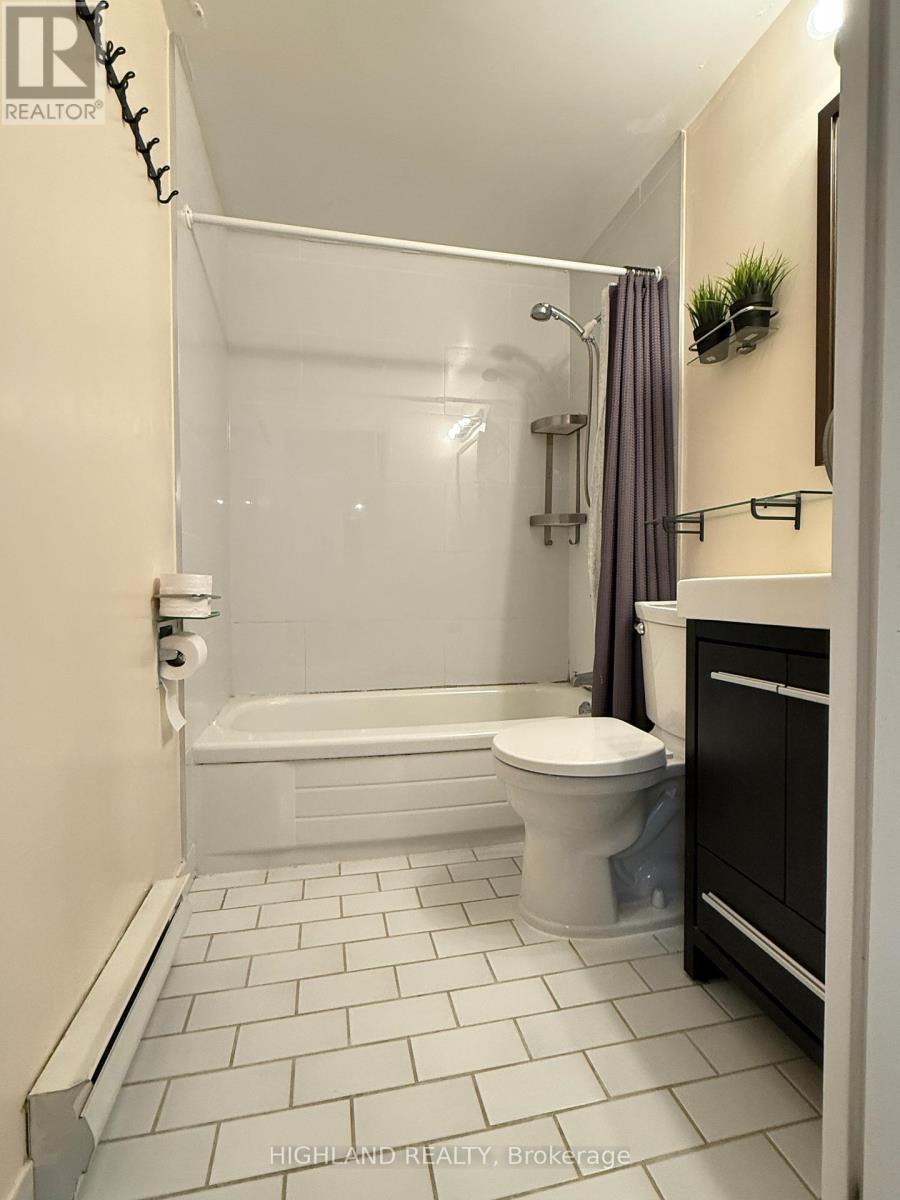 611 - 88 Charles Street E, Toronto, Ontario  M4Y 2W7 - Photo 15 - C12931412