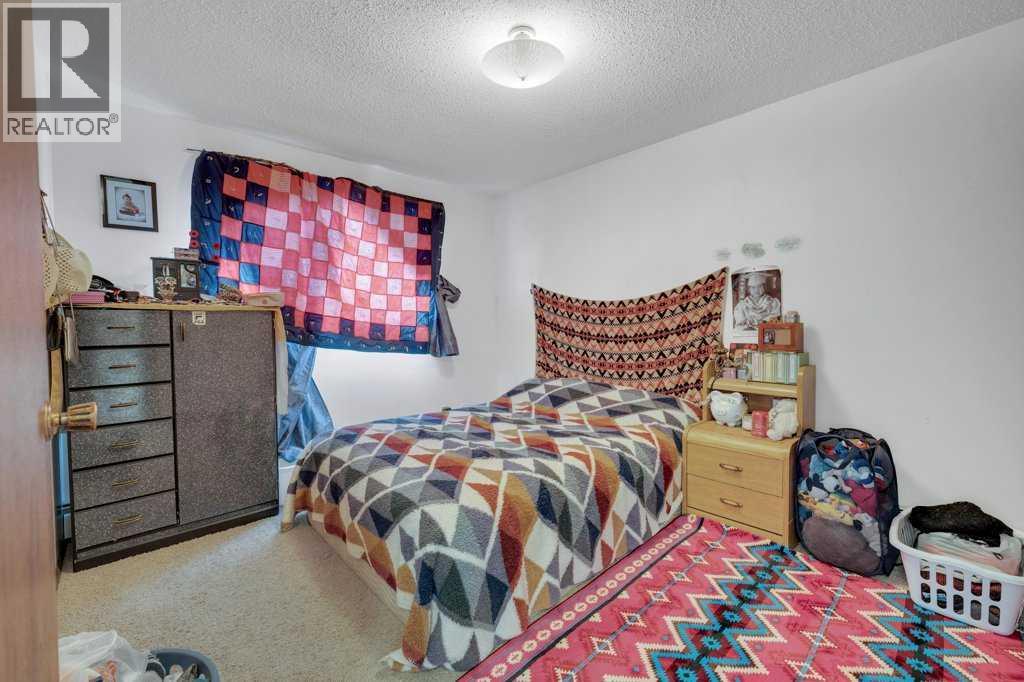 5014, 5016 52 Avenue, Ponoka, Alberta  T4J 1H5 - Photo 15 - A2285091