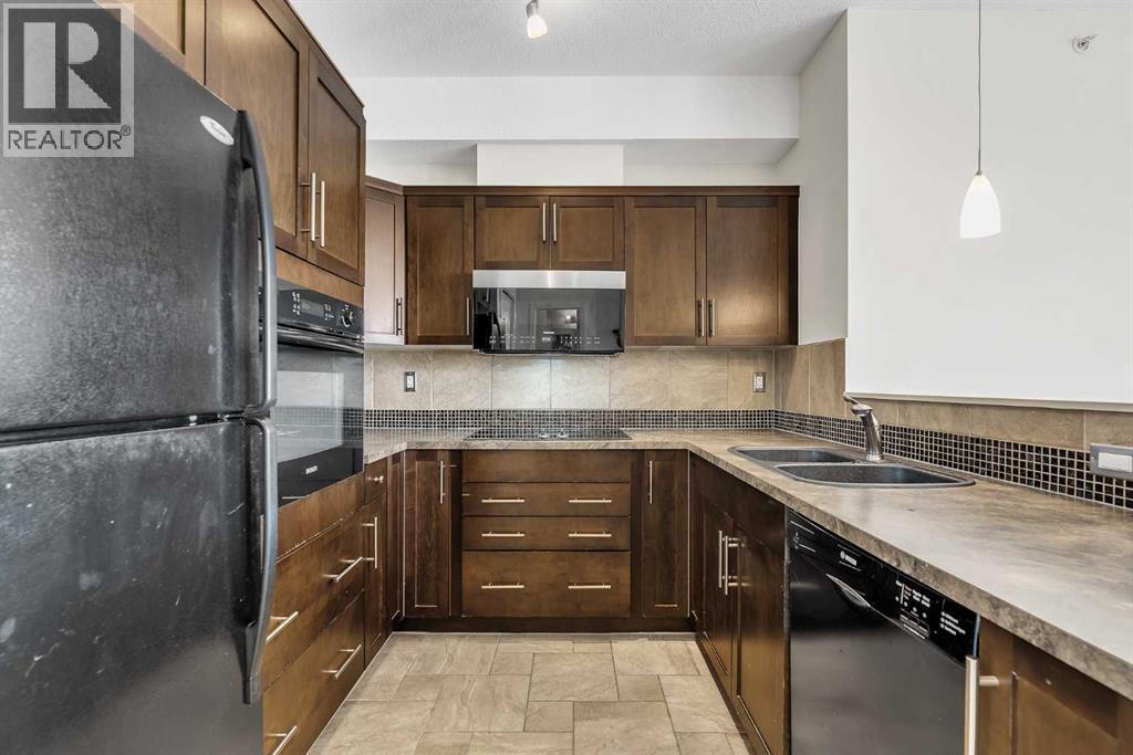 415, 26 Val Gardena View Sw, Calgary, Alberta  T3H 2V9 - Photo 5 - A2295825