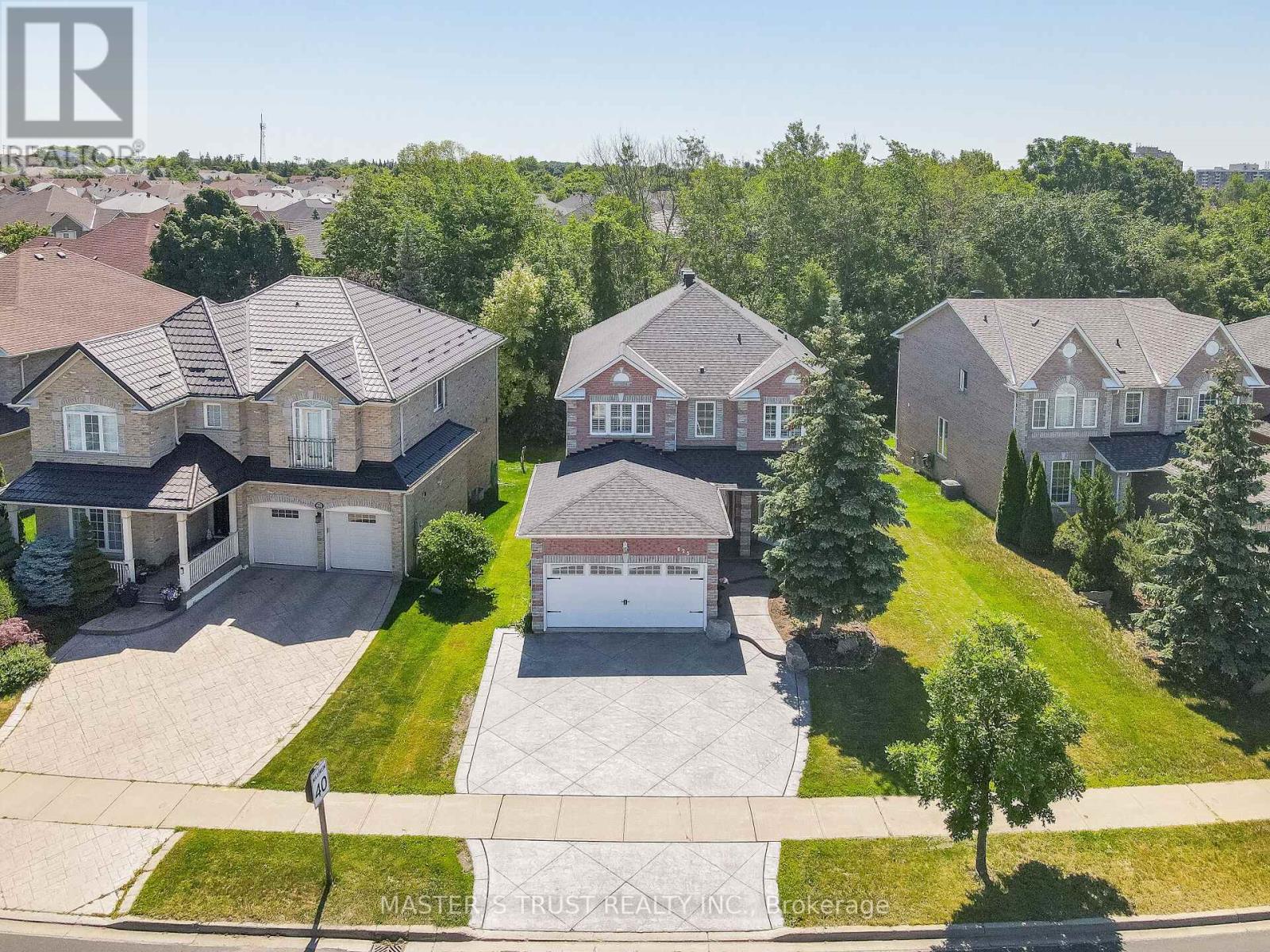 623 Carlton Road, Markham, Ontario  L3P 7R6 - Photo 2 - N12931420