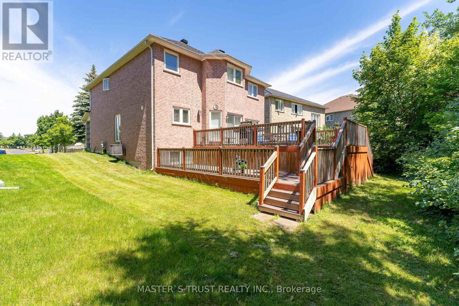 623 Carlton Road, Markham, Ontario  L3P 7R6 - Photo 4 - N12931420