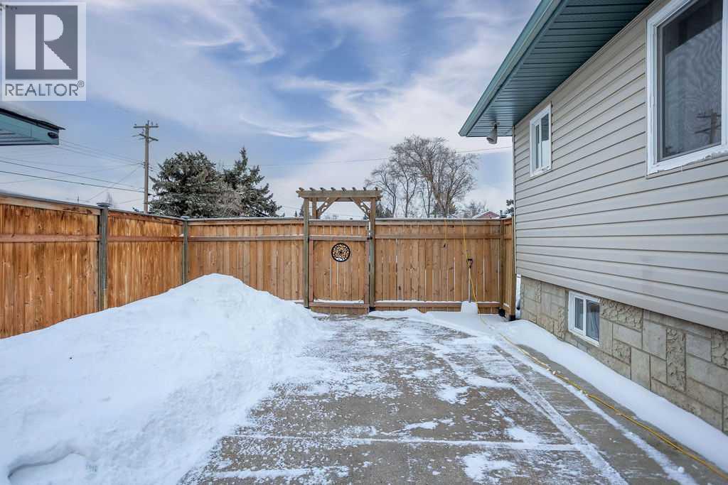 638 9 Avenue, Wainwright, Alberta  T9W 1B3 - Photo 42 - A2289251