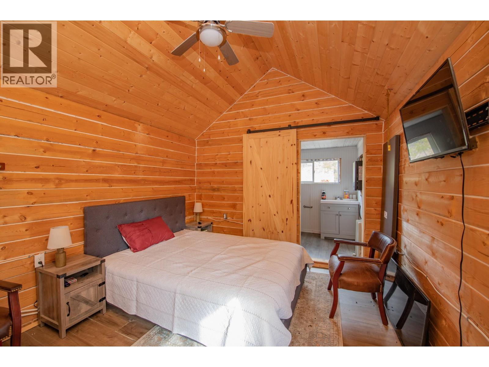 183 Calder Road, Edgewood, British Columbia  V0G 1J0 - Photo 8 - 10374108