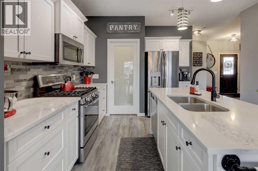 156 Wildrose Crescent, Strathmore, Alberta  T1P 0H1 - Photo 4 - A2293524