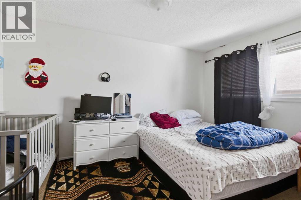 6131 Bowness Road NW, Calgary, Alberta  T3B 0C9 - Photo 13 - A2296697