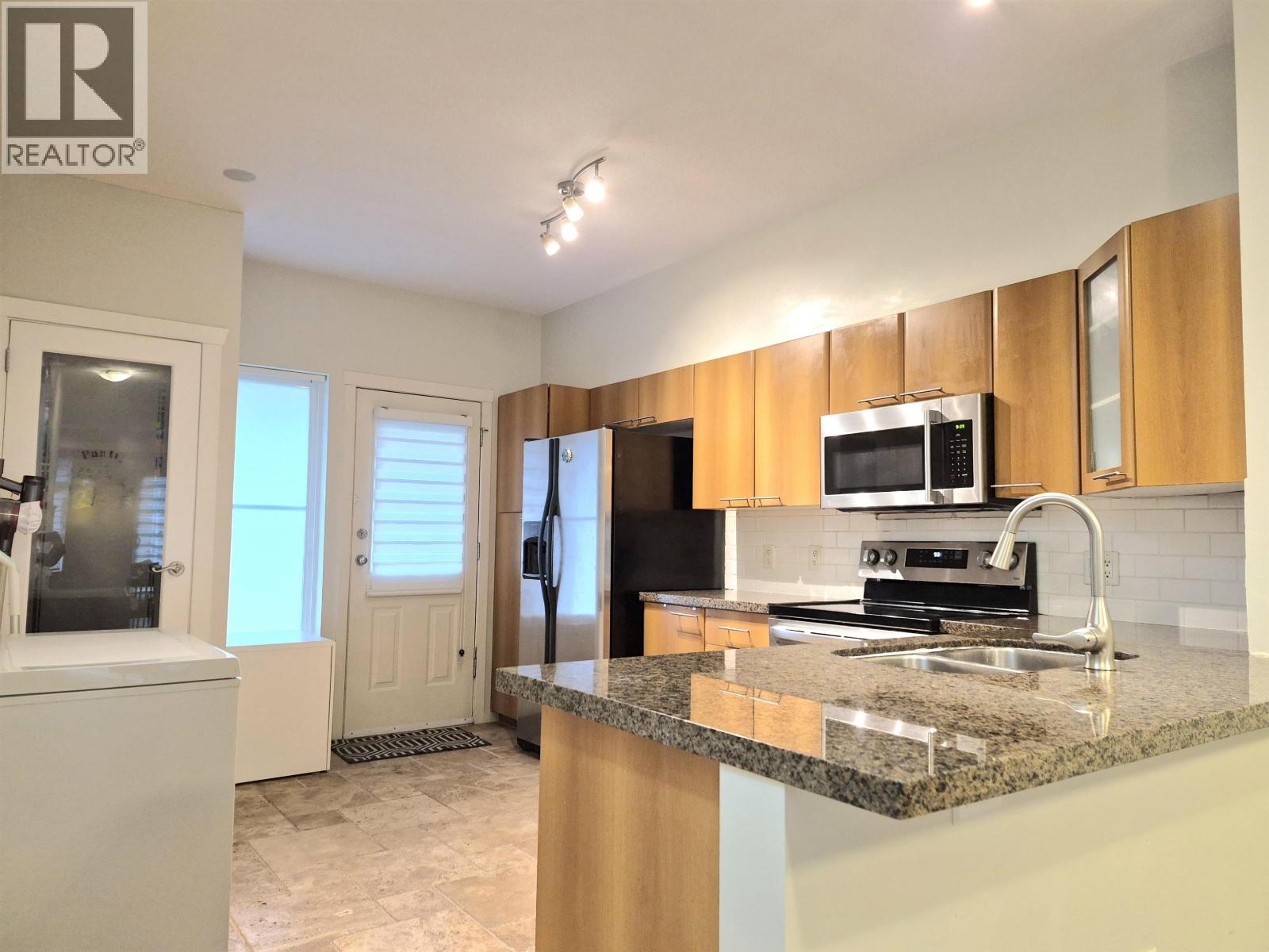 124 2000 Panorama Drive, Port Moody, British Columbia V3H 5J5 - Photo 6 - R3100961