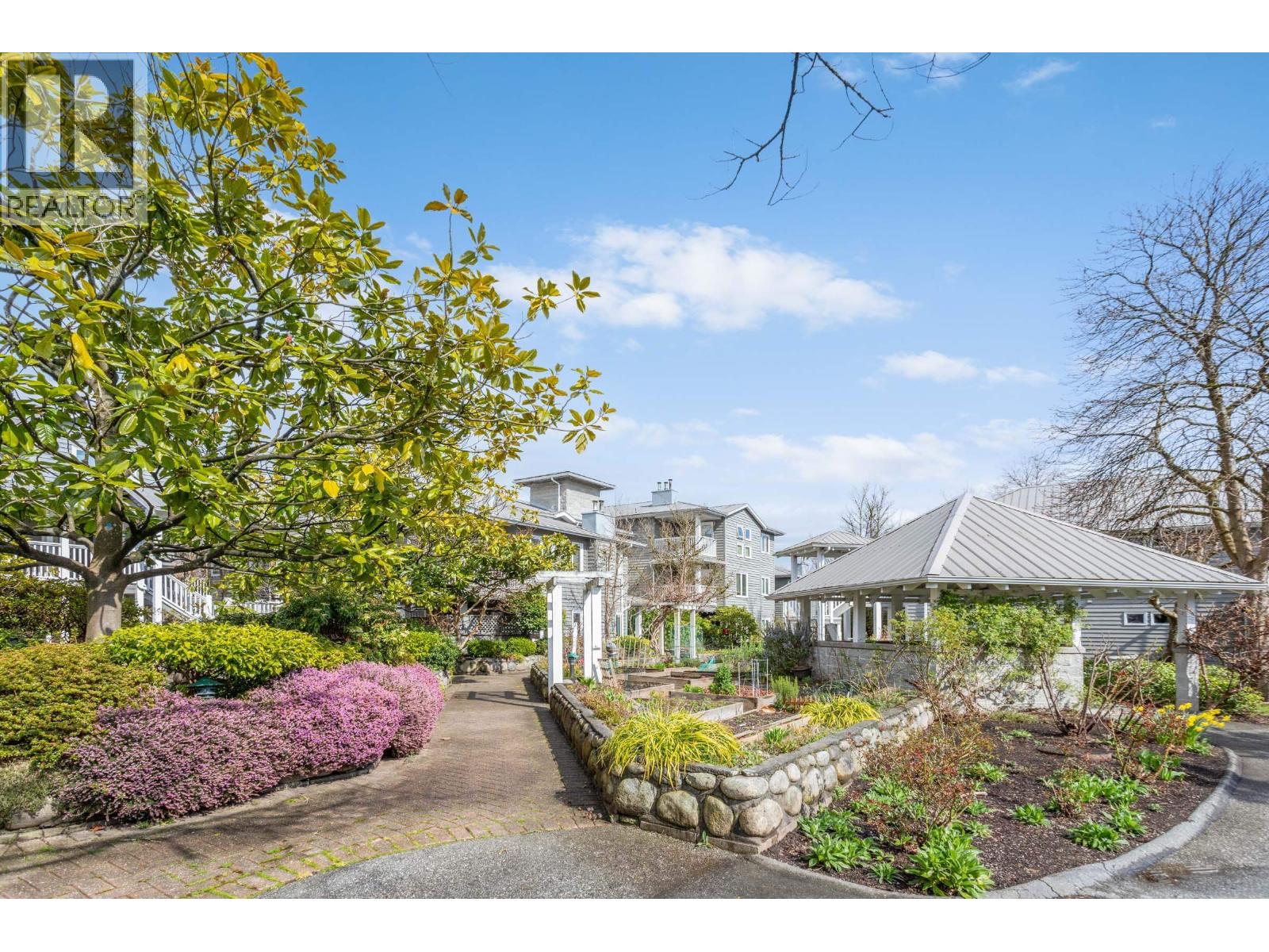 205 1518 Bowser Avenue, North Vancouver, British Columbia  V7P 2Y3 - Photo 24 - R3104353