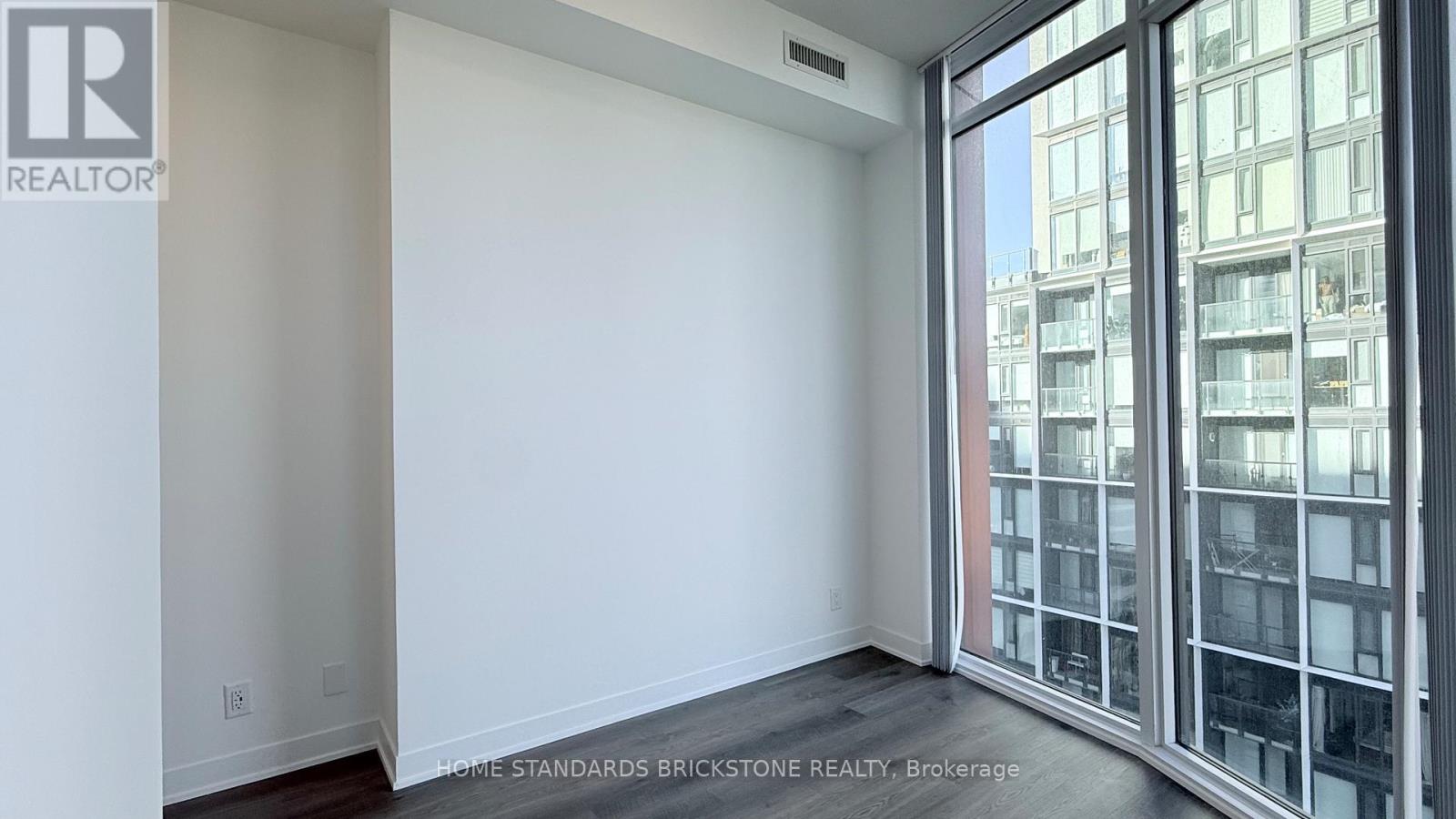 2512 - 180 Front Street E, Toronto, Ontario  M0A 0A9 - Photo 16 - C12931440