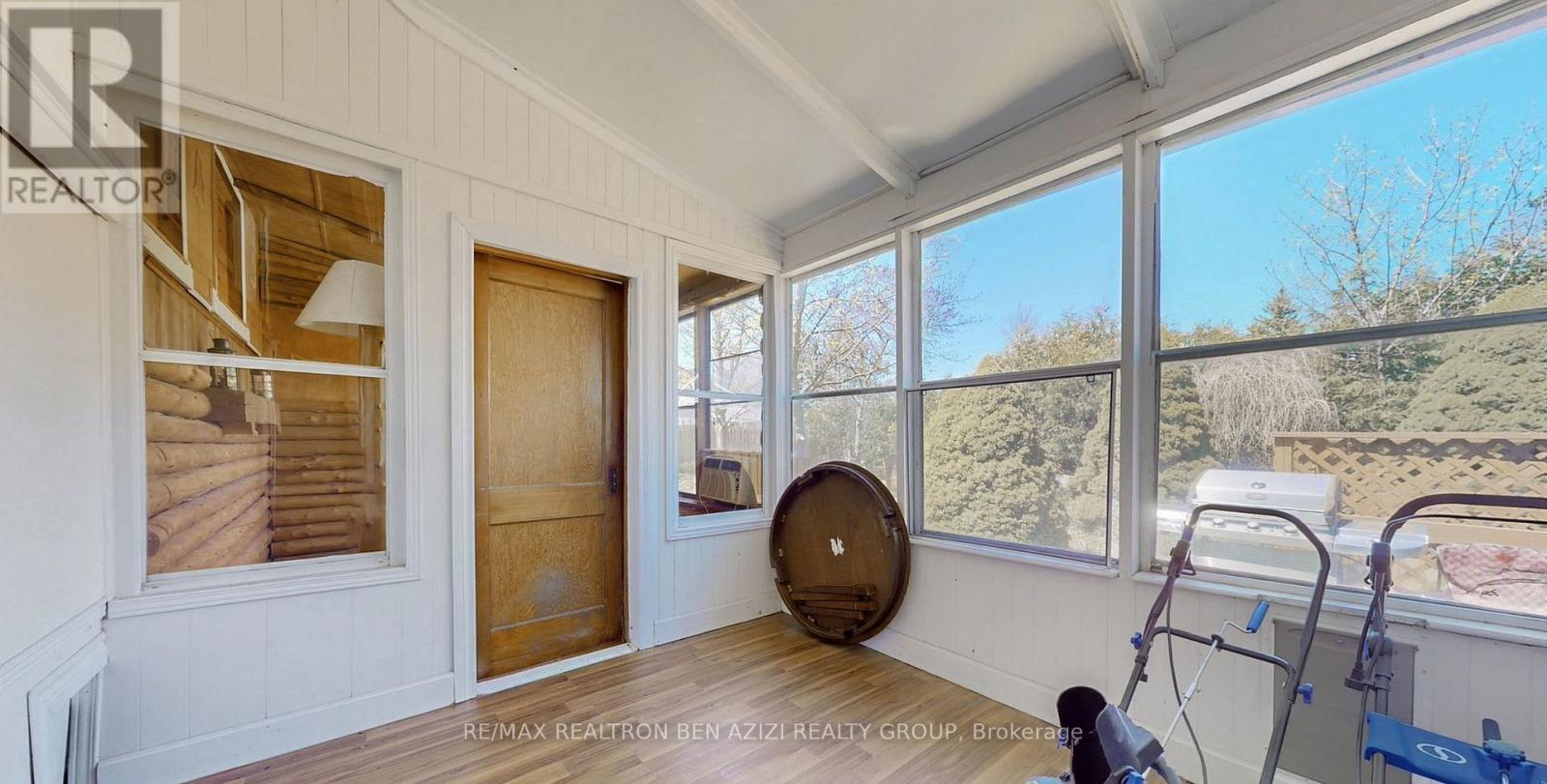 49 Don Mor Drive, Newmarket, Ontario  L3Y 1G8 - Photo 13 - N12931434