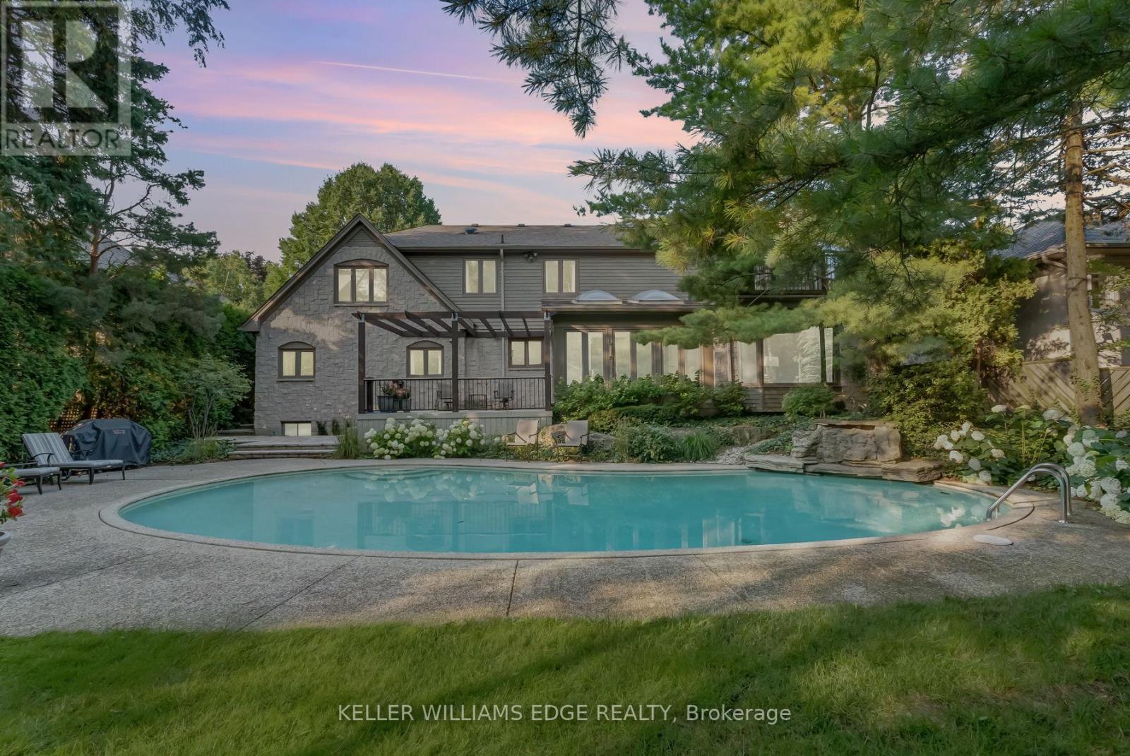 9 Flanders Drive, Hamilton, Ontario  L8B 0G6 - Photo 44 - X12931444