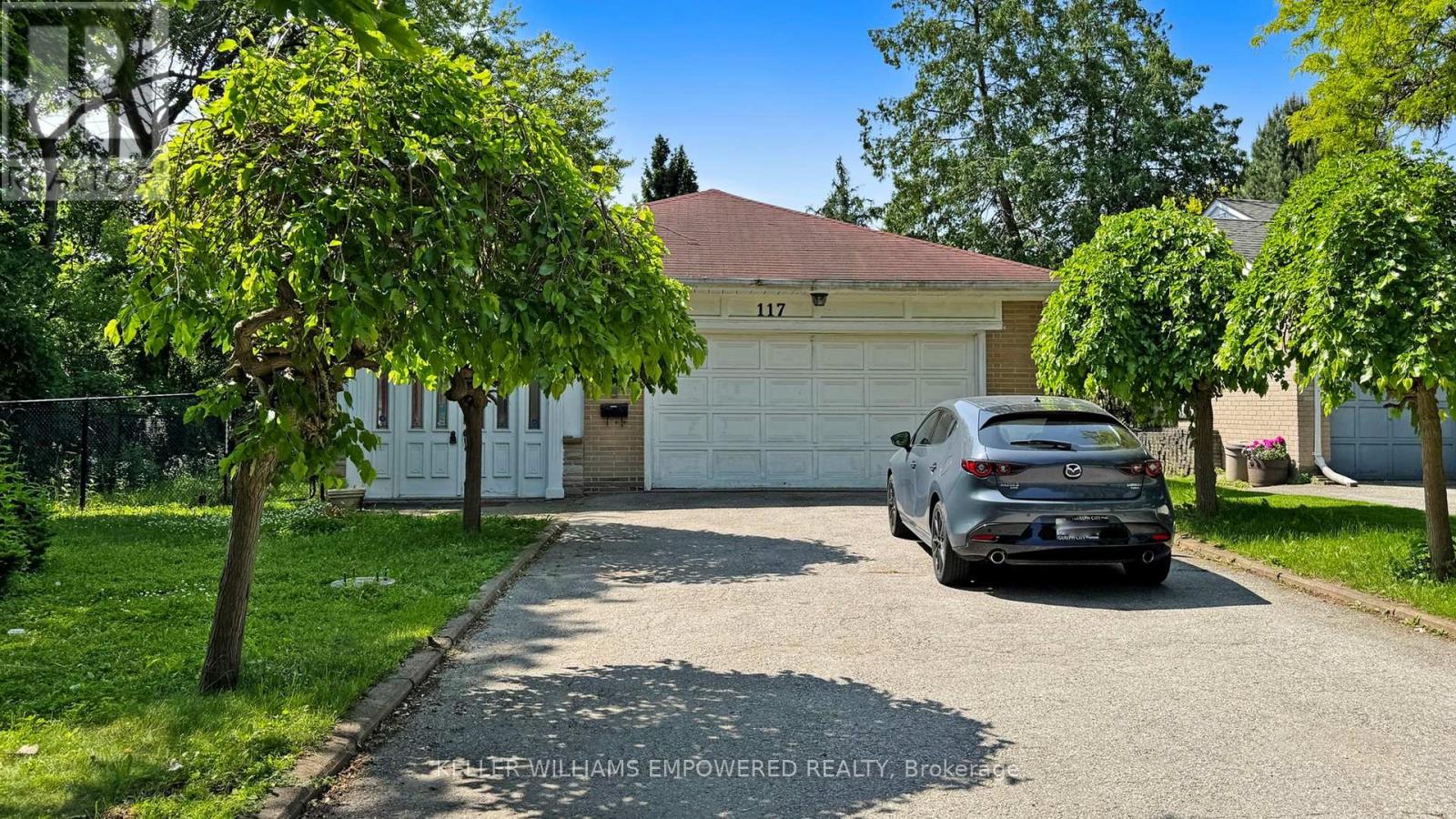 117 Arjay Crescent, Toronto, Ontario M2L 1C6 - Photo 3 - C12931454