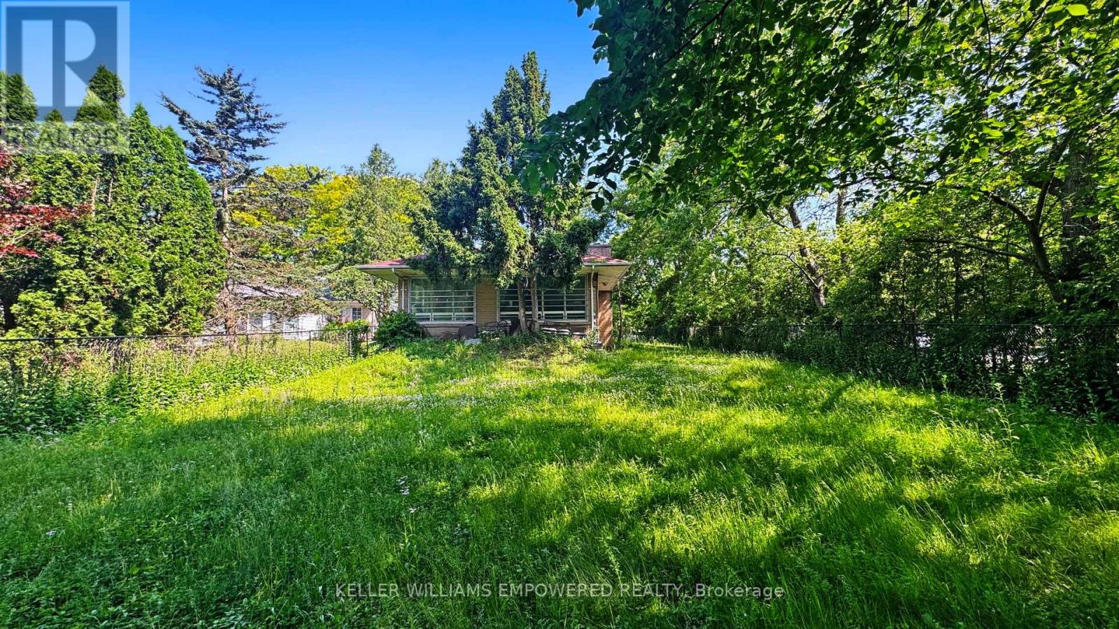 117 Arjay Crescent, Toronto, Ontario M2L 1C6 - Photo 6 - C12931454