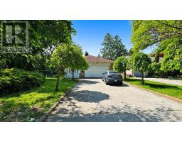 117 ARJAY CRESCENT, Toronto, Ontario