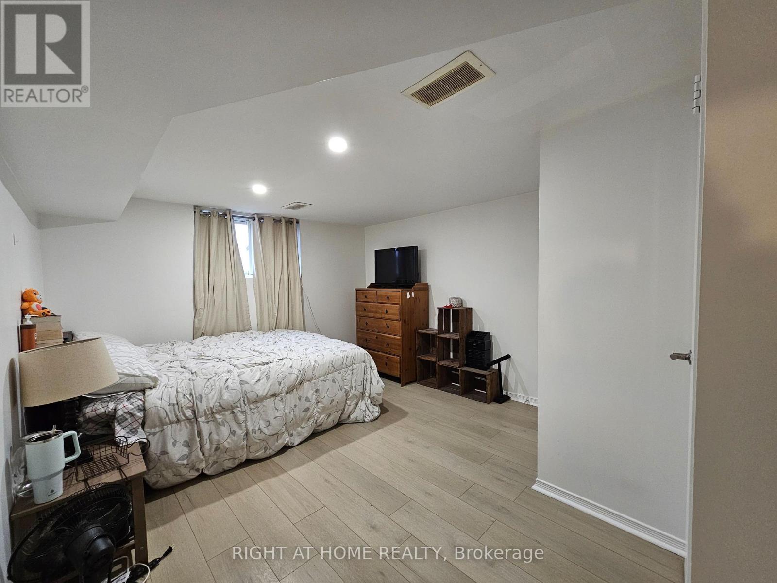 501 Ortono Avenue, Oshawa, Ontario  L1H 3L7 - Photo 13 - E12730730