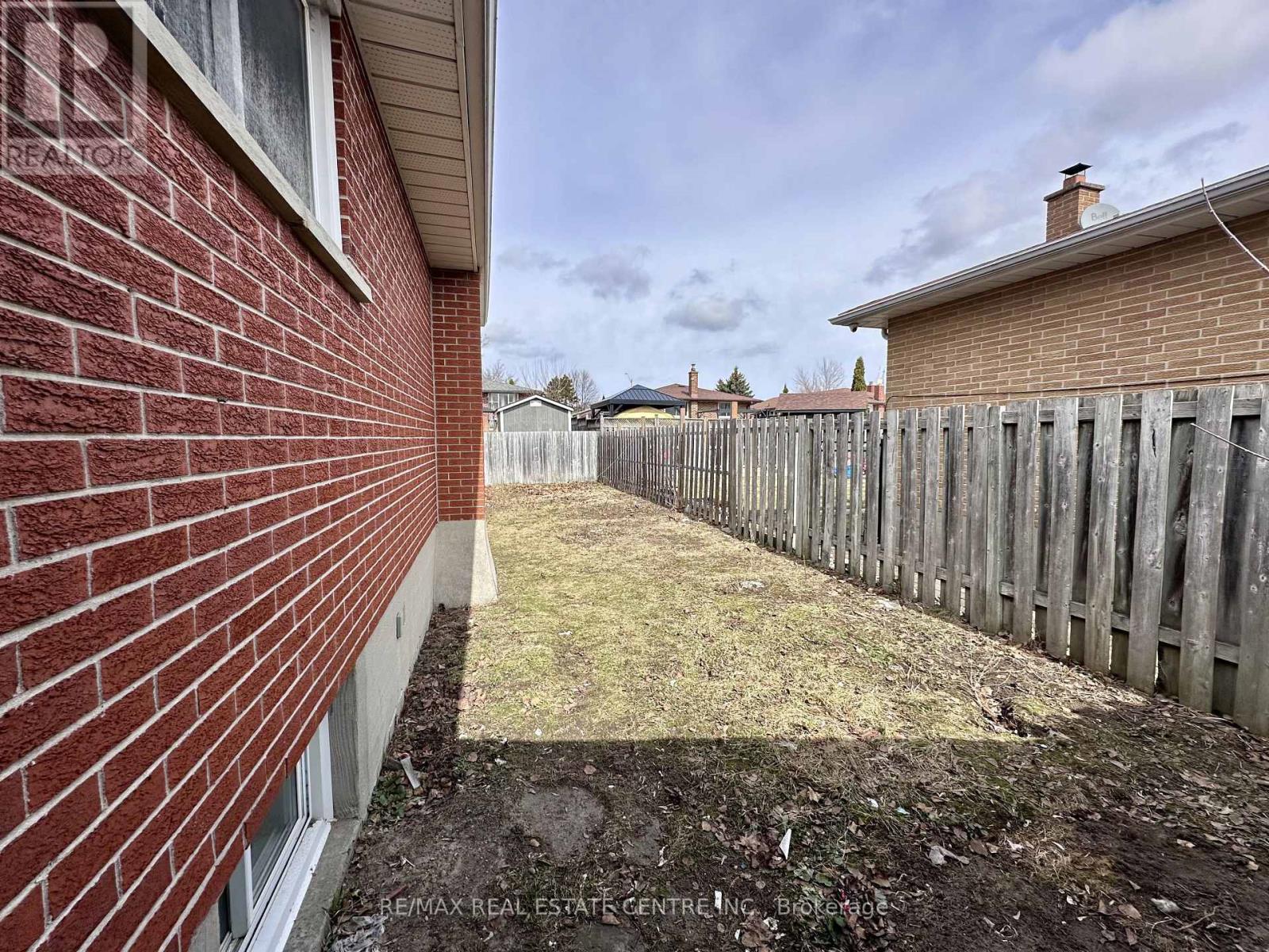 108 Iroquois Avenue, Oshawa, Ontario  L1G 3X3 - Photo 24 - E12931448