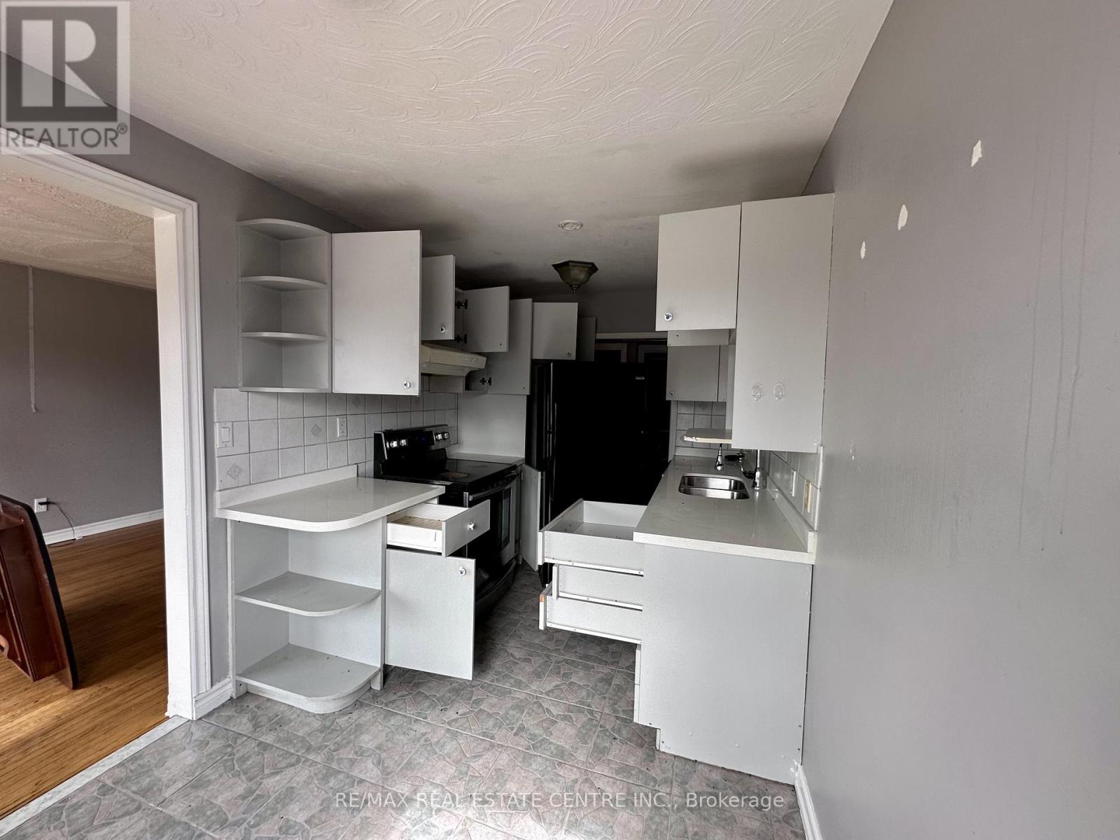 108 Iroquois Avenue, Oshawa, Ontario  L1G 3X3 - Photo 6 - E12931448