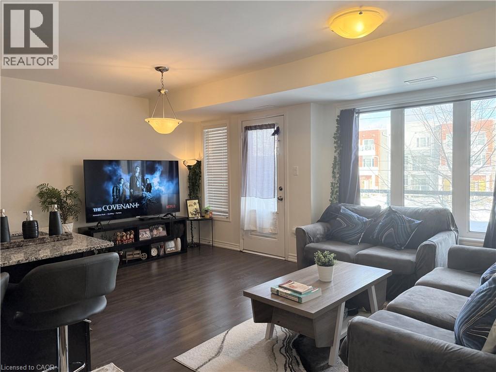 922 Apple Hill Lane, Kitchener, Ontario  N2R 0L7 - Photo 4 - 40815736