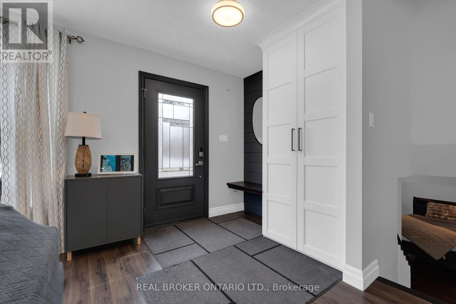 213 Centre Street, Essa, Ontario  L0M 1B0 - Photo 12 - N12931446