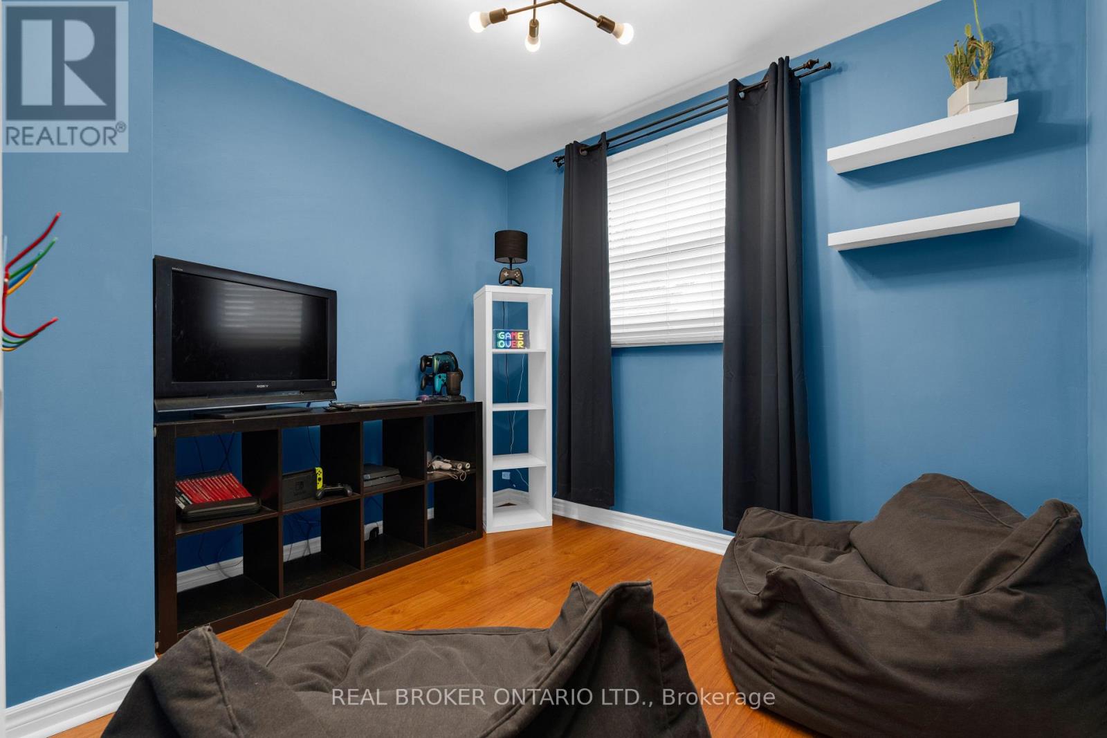 213 Centre Street, Essa, Ontario  L0M 1B0 - Photo 27 - N12931446