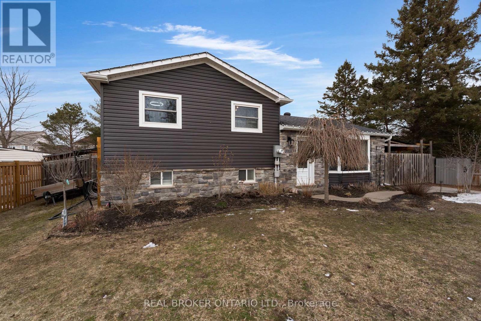 213 Centre Street, Essa, Ontario  L0M 1B0 - Photo 35 - N12931446