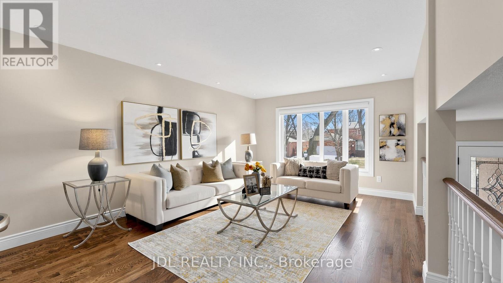 16 Breckonwood Crescent, Markham, Ontario  L3T 5E8 - Photo 2 - N12931462