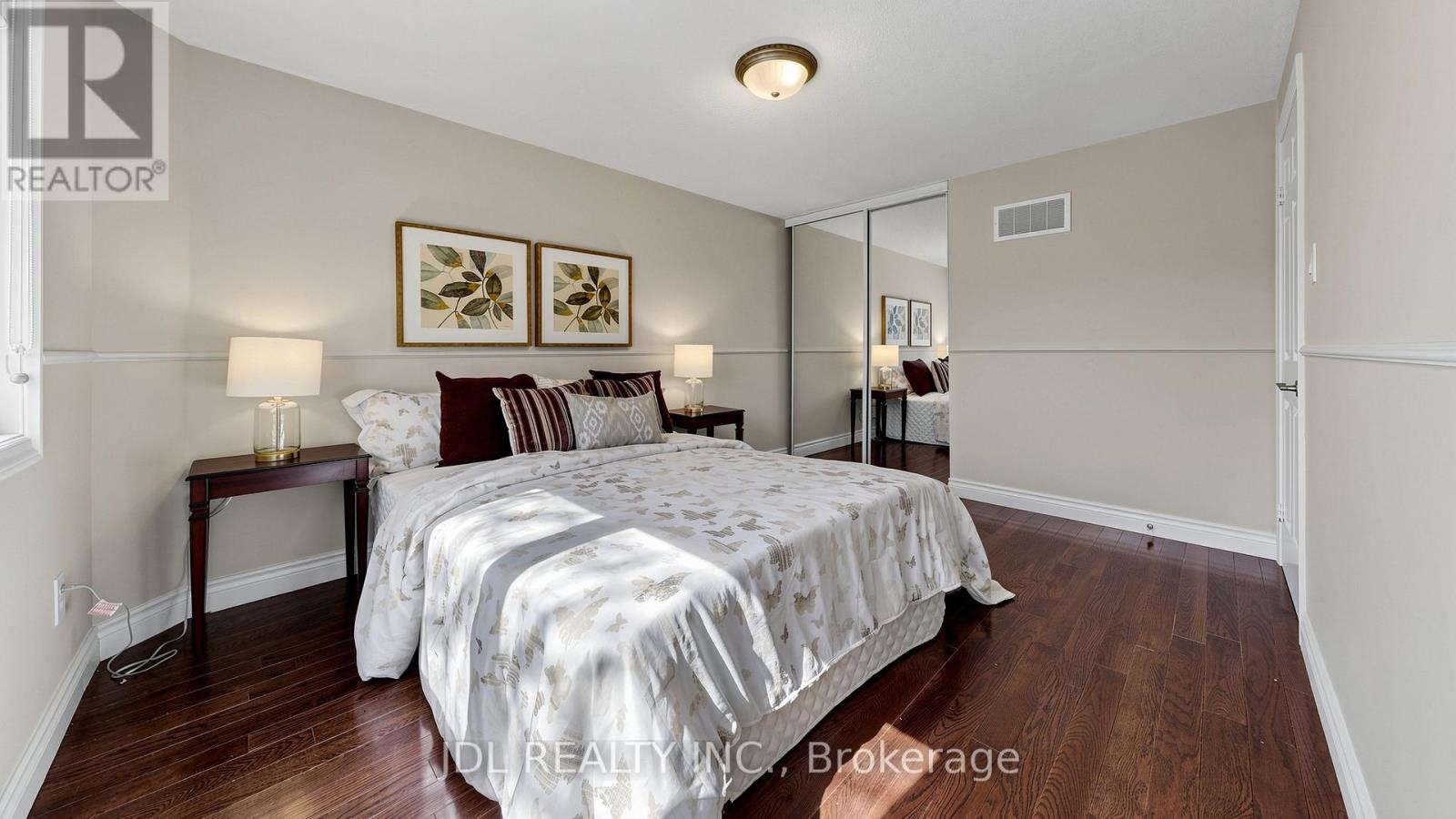 16 Breckonwood Crescent, Markham, Ontario  L3T 5E8 - Photo 30 - N12931462