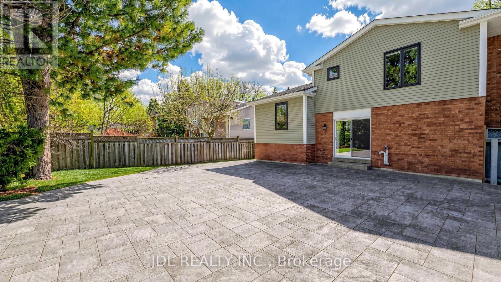 16 Breckonwood Crescent, Markham, Ontario  L3T 5E8 - Photo 38 - N12931462