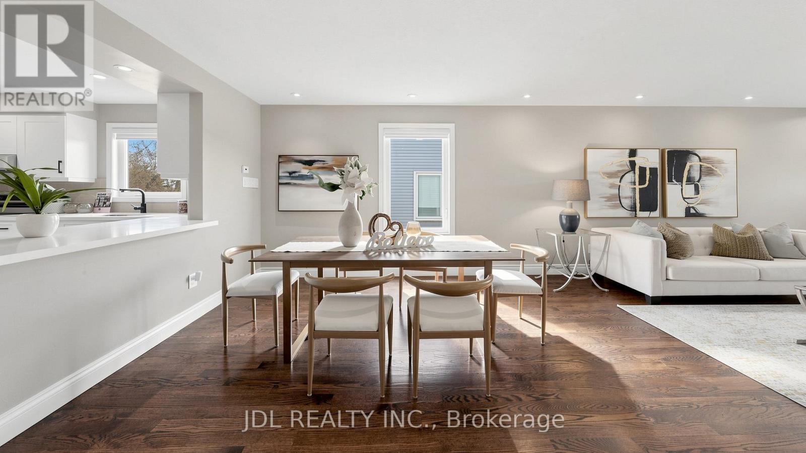 16 Breckonwood Crescent, Markham, Ontario  L3T 5E8 - Photo 6 - N12931462