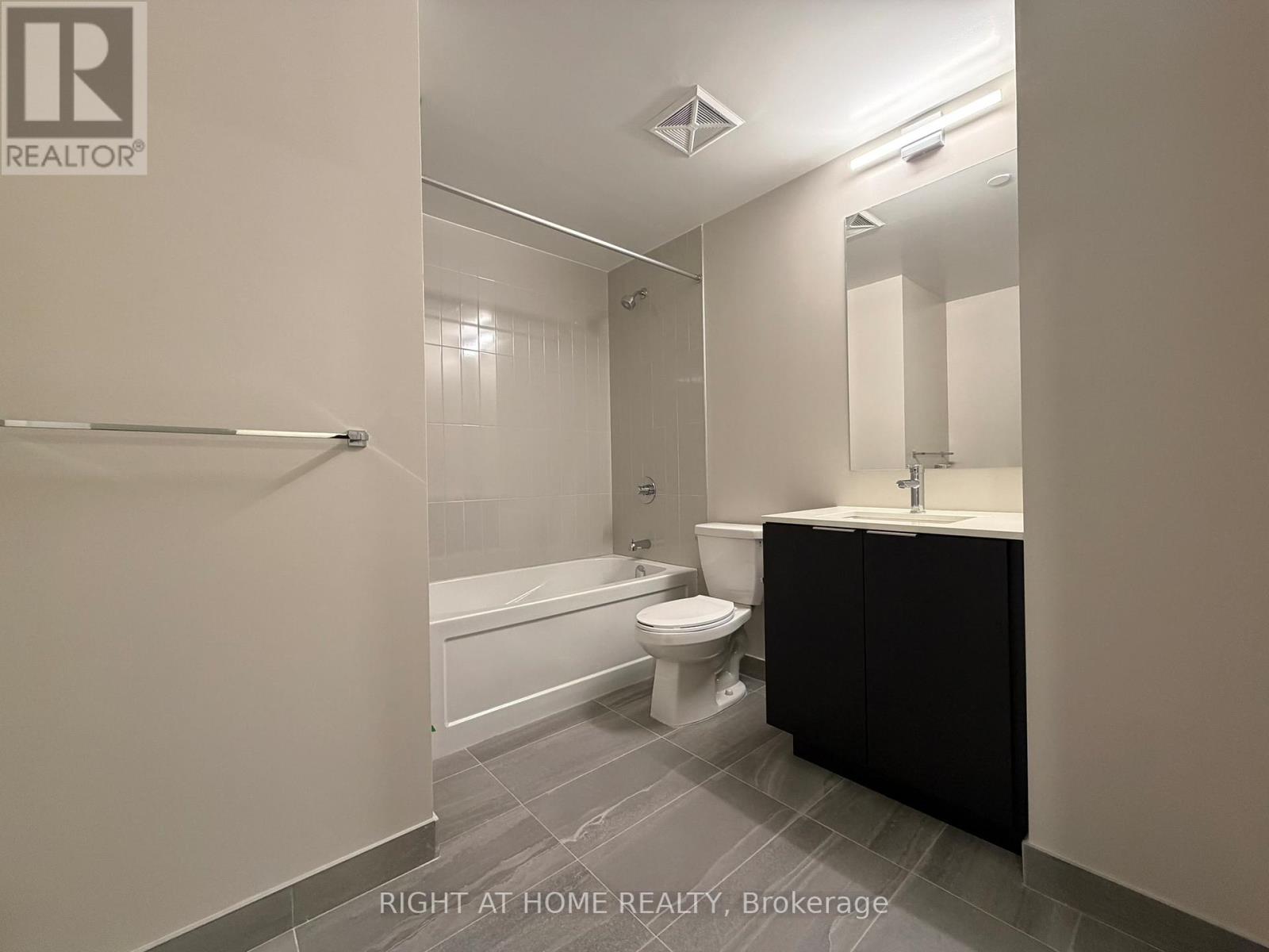 1705 - 15 Skyridge Drive E, Brampton, Ontario L6P 4S3 - Photo 10 - W12931466