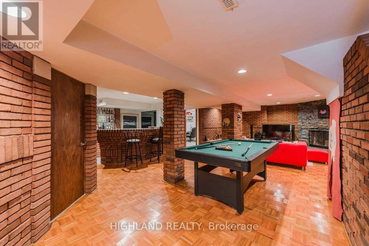 4566 Longmoor Road, Mississauga, Ontario  L5M 4H4 - Photo 16 - W12931474