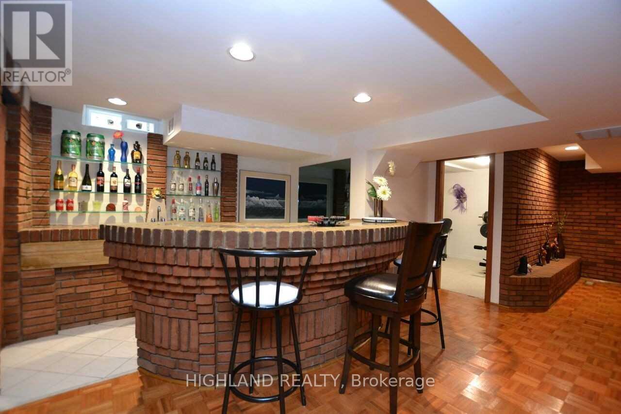 4566 Longmoor Road, Mississauga, Ontario  L5M 4H4 - Photo 17 - W12931474