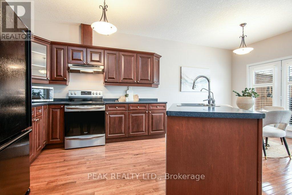 3 - 900 Doon Village Road, Kitchener, Ontario  N2P 1A4 - Photo 16 - X12931470