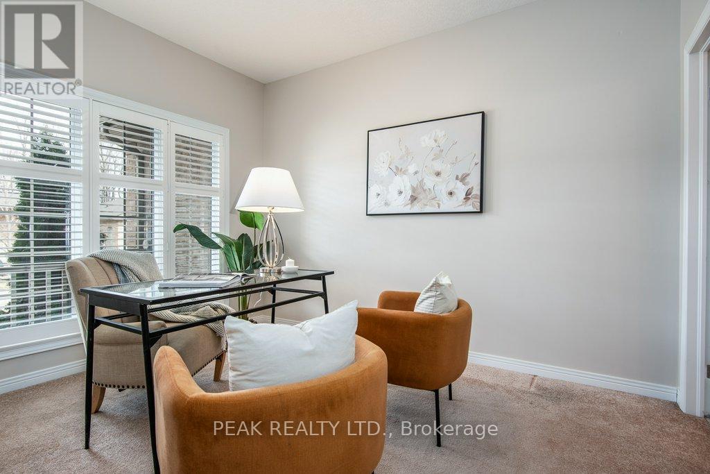 3 - 900 Doon Village Road, Kitchener, Ontario  N2P 1A4 - Photo 33 - X12931470